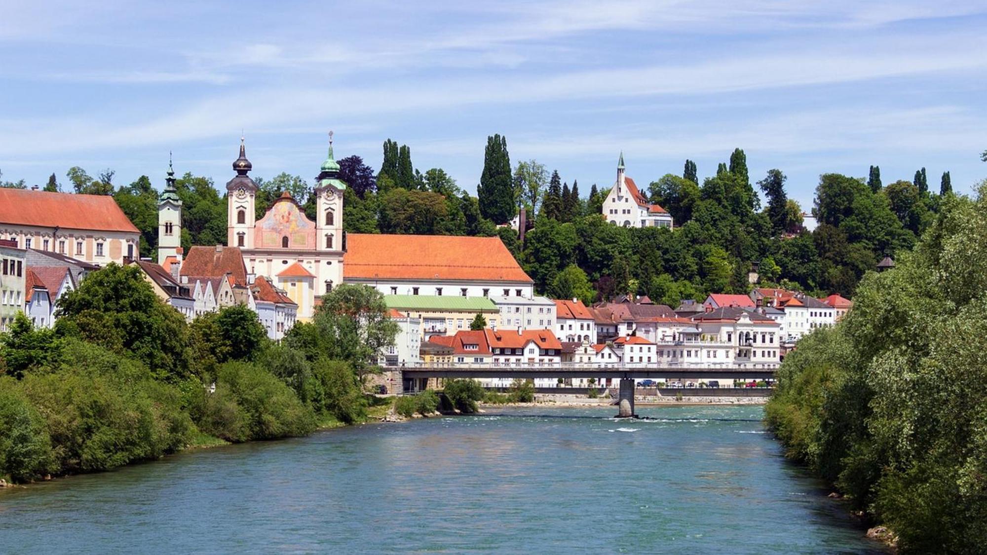 Steyr Old Town Loft - A Charming 3 Bedroom Oasis ภายนอก รูปภาพ